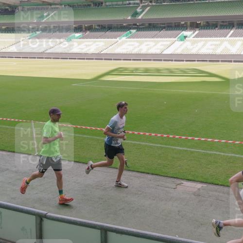 13.09.2026 - 21. swb-Marathon Bremen Michael Burmester http://msf.ph/oto/10325909 13.09.2026 12:55:20 Laufen im Stadion 161, 189, 201, 205, 307, 385, 388, 411, 461, 465, 481, 495, 655, 666, 816, 827, 854, 913, 1053, 1058, 1076, 1197, 1390, 1419, 1537, 1551, 1599, 1631, 1645, 1658, 1750, 2122, 2125, 2234, 2251, 2260, 2319, 2383, 2390, 2474, 2499, 2604, 2701, 2733, 2801, 2824, 2870, 2882, 2913, 2922, 2962, 2971, 3012, 3054, 3057, 3134, 3175, 3192, 3206, 3241, 3246, 3346, 3356, 3357, 3411, 3508, 3706, 3716, 3836, 4135, 4137, 4171, 4413, 4479, 4733, 5277, 5430, 5530, 5695, 5867, 6106 meine-sportfotos.de