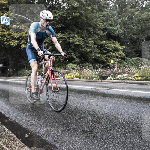 13.09.2026 - Stadtparktriathlon H.Heesch http://msf.ph/oto/10325920 13.09.2026 11:38:40 Radfahren 907, 939 meine-sportfotos.de