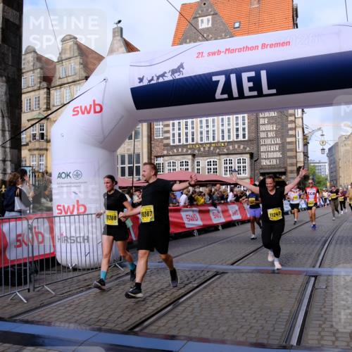 13.09.2026 - 21. swb-Marathon Bremen Tim E. http://msf.ph/oto/10325926 13.09.2026 11:01:09 Ziel 10093, 10263, 10367, 10368, 10428, 10753, 10857, 11055, 11247, 11343, 11359, 11475, 11540, 11556, 11728, 11797, 11804, 11819, 11959, 12006, 12116, 12397, 12428 meine-sportfotos.de