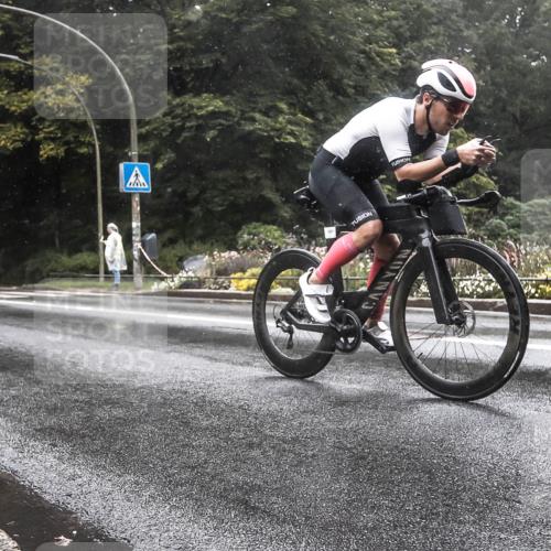 13.09.2026 - Stadtparktriathlon H.Heesch http://msf.ph/oto/10325945 13.09.2026 12:50:16 Radfahren 1106, 1264, 1301, 1306 meine-sportfotos.de