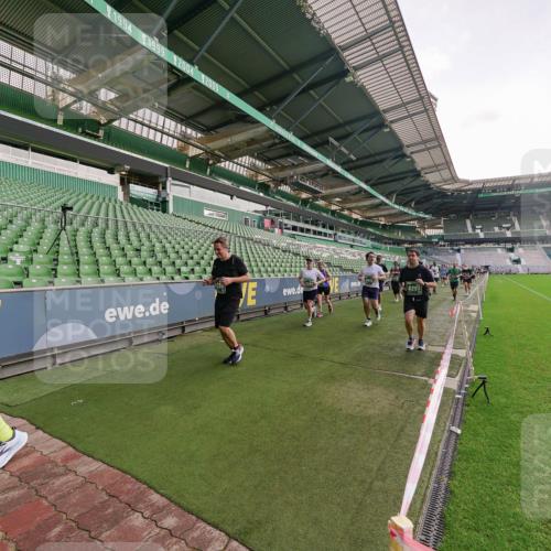 13.09.2026 - 21. swb-Marathon Bremen Michael Burmester http://msf.ph/oto/10325980 13.09.2026 13:29:51 Laufen im Stadion 171, 220, 297, 405, 422, 476, 685, 729, 754, 767, 986, 1079, 1217, 1242, 1270, 1298, 1325, 1384, 1615, 1633, 1634, 1741, 1777, 1810, 1811, 1886, 1983, 2238, 2242, 2249, 2263, 2326, 2365, 2436, 2449, 2472, 2546, 2593, 2615, 2738, 2740, 2743, 2830, 2862, 2868, 2869, 2871, 2924, 2991, 2994, 3020, 3053, 3061, 3129, 3154, 3227, 3238, 3274, 3286, 3321, 3361, 3563, 3594, 3595, 3605, 3678, 3694, 3755, 3758, 3798, 3853, 3876, 3898, 3929, 3953, 3965, 3971, 3987, 4011, 4056 meine-sportfotos.de