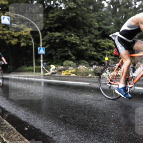 13.09.2026 - Stadtparktriathlon H.Heesch http://msf.ph/oto/10325988 13.09.2026 11:39:33 Radfahren 737, 825, 917 meine-sportfotos.de