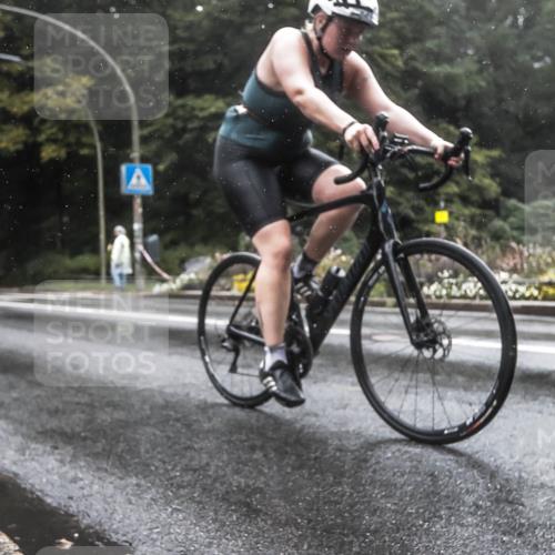 13.09.2026 - Stadtparktriathlon H.Heesch http://msf.ph/oto/10325995 13.09.2026 12:50:33 Radfahren 1159, 1292 meine-sportfotos.de