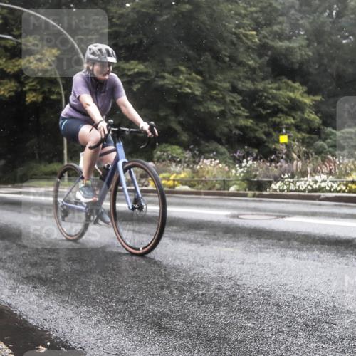 13.09.2026 - Stadtparktriathlon H.Heesch http://msf.ph/oto/10326001 13.09.2026 12:50:36 Radfahren 1159, 1160, 1292 meine-sportfotos.de