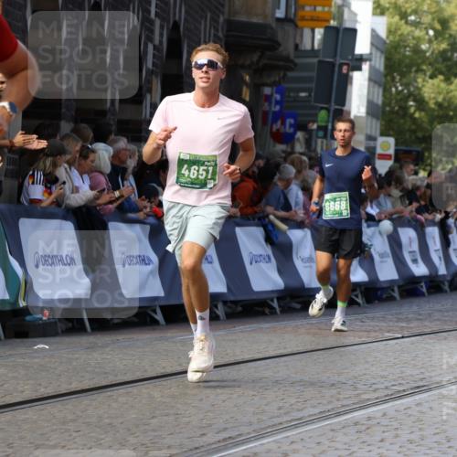 13.09.2026 - 21. swb-Marathon Bremen Strokosch-Dieckow http://msf.ph/oto/10326013 13.09.2026 13:11:44 Ziel 382, 1349, 2087, 3899, 6274, 7109, 8474, 8982, 9291, 9618, 826, 863, 2444, 4368, 4651, 4698, 5521, 5893, 6668, 8996, 9398 meine-sportfotos.de