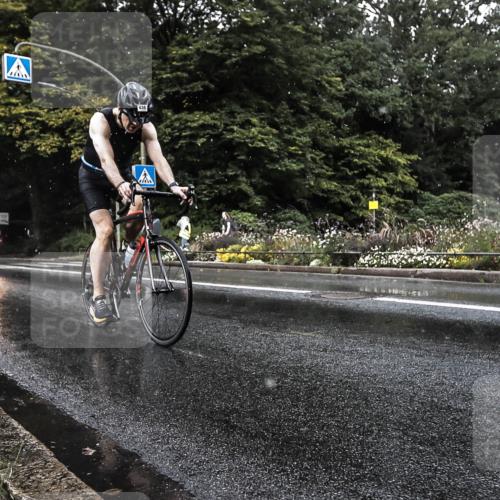 13.09.2026 - Stadtparktriathlon H.Heesch http://msf.ph/oto/10326033 13.09.2026 11:39:45 Radfahren 618, 636, 838, 858, 869, 873 meine-sportfotos.de