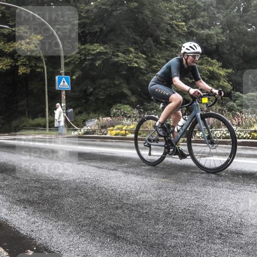 13.09.2026 - Stadtparktriathlon H.Heesch http://msf.ph/oto/10326041 13.09.2026 12:51:04 Radfahren 1097, 1113, 1139, 1141, 1219 meine-sportfotos.de