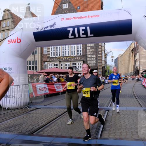 13.09.2026 - 21. swb-Marathon Bremen Tim E. http://msf.ph/oto/10326055 13.09.2026 11:01:15 Ziel 10093, 10367, 10368, 10428, 10639, 10753, 10857, 11049, 11055, 11116, 11247, 11359, 11540, 11728, 11804, 11819, 11850, 12006, 12085, 12116, 12397, 12428 meine-sportfotos.de