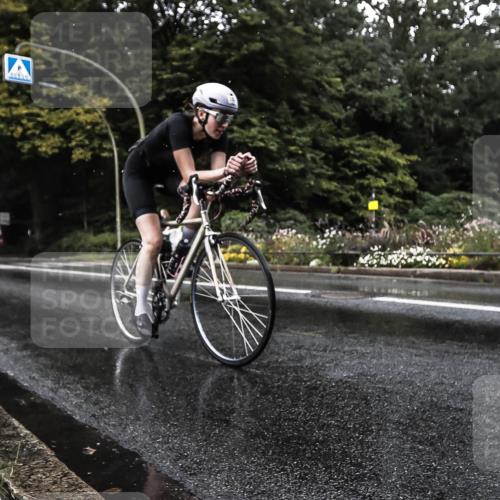 13.09.2026 - Stadtparktriathlon H.Heesch http://msf.ph/oto/10326073 13.09.2026 11:40:01 Radfahren 752, 785, 842, 857, 935 meine-sportfotos.de