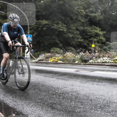 13.09.2026 - Stadtparktriathlon H.Heesch http://msf.ph/oto/10326087 13.09.2026 12:51:32 Radfahren 1073, 1077, 1117, 1239, 1278 meine-sportfotos.de
