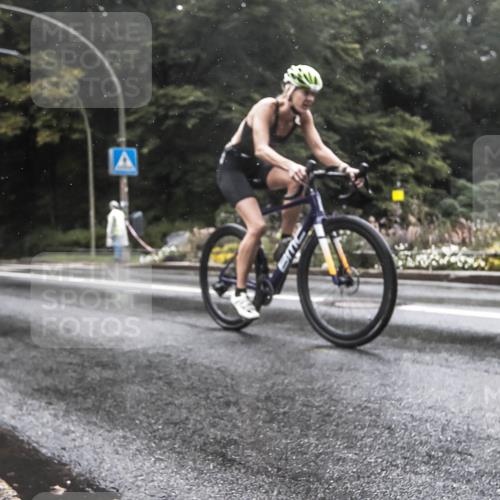 13.09.2026 - Stadtparktriathlon H.Heesch http://msf.ph/oto/10326092 13.09.2026 12:51:33 Radfahren 1073, 1077, 1117, 1239, 1278 meine-sportfotos.de