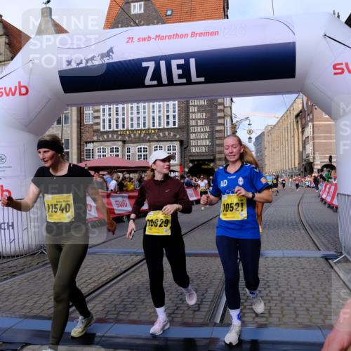 13.09.2026 - 21. swb-Marathon Bremen Tim E. http://msf.ph/oto/10326103 13.09.2026 11:01:16 Ziel 10093, 10367, 10368, 10428, 10639, 10753, 10857, 10964, 10965, 11049, 11055, 11116, 11247, 11359, 11428, 11540, 11728, 11804, 11819, 11850, 12006, 12085, 12116, 12241, 12428 meine-sportfotos.de