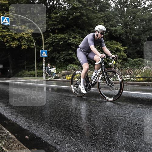 13.09.2026 - Stadtparktriathlon H.Heesch http://msf.ph/oto/10326109 13.09.2026 11:40:16 Radfahren 736, 774, 801, 807, 863, 884 meine-sportfotos.de