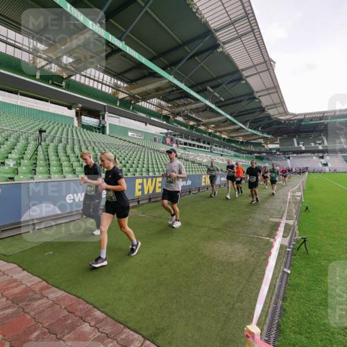 13.09.2026 - 21. swb-Marathon Bremen Michael Burmester http://msf.ph/oto/10326168 13.09.2026 13:30:04 Laufen im Stadion 171, 297, 405, 422, 476, 639, 685, 729, 754, 767, 806, 986, 1217, 1242, 1270, 1384, 1615, 1633, 1634, 1777, 1810, 1811, 1886, 1983, 2216, 2238, 2242, 2249, 2263, 2326, 2368, 2372, 2436, 2449, 2546, 2593, 2615, 2637, 2719, 2738, 2740, 2830, 2862, 2868, 2869, 2871, 2918, 2924, 2991, 2994, 3020, 3053, 3101, 3129, 3227, 3238, 3274, 3286, 3321, 3361, 3563, 3594, 3595, 3605, 3678, 3755, 3758, 3798, 3873, 3876, 3898, 3929, 3953, 3965, 3971, 3987, 4011, 4056 meine-sportfotos.de