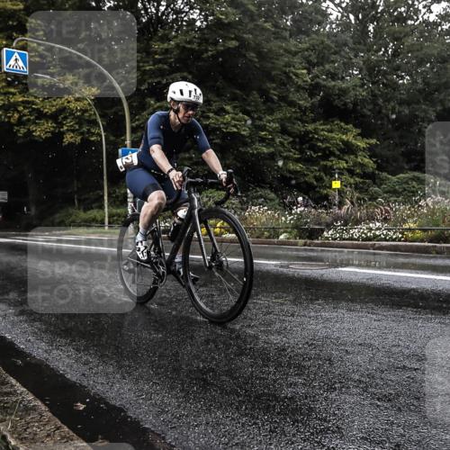 13.09.2026 - Stadtparktriathlon H.Heesch http://msf.ph/oto/10326177 13.09.2026 11:40:37 Radfahren 732, 743, 840, 899 meine-sportfotos.de