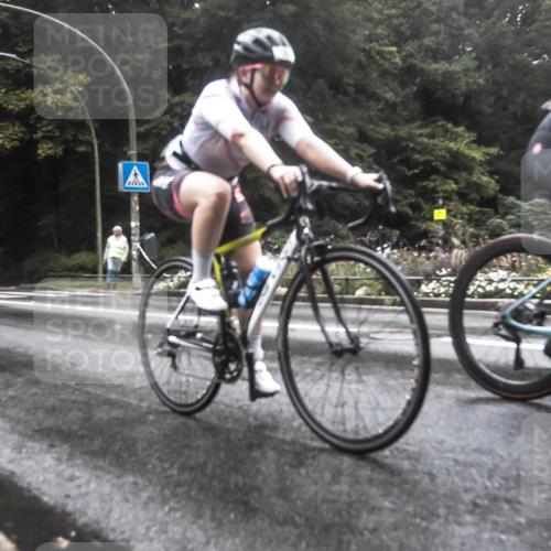 13.09.2026 - Stadtparktriathlon H.Heesch http://msf.ph/oto/10326180 13.09.2026 12:52:26 Radfahren 1104, 1169, 1229, 1233, 1247, 1302, 1307 meine-sportfotos.de