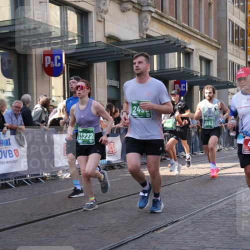 13.09.2026 - 21. swb-Marathon Bremen Strokosch-Dieckow http://msf.ph/oto/10326183 13.09.2026 13:20:11 Ziel 201, 232, 334, 876, 1197, 1528, 1646, 2493, 2577, 2953, 3813, 4174, 4351, 4357, 4358, 5137, 5450, 5493, 5583, 5855, 6495, 6496, 6901, 7018, 7411, 8178, 9047, 9162, 9721, 9949, 13222, 205, 411, 431, 495, 511, 655, 1053, 1058, 1252, 1390, 1537, 1551, 1750, 1931, 1972, 2122, 2343, 2807, 2885, 2903, 3240, 3319, 3411, 3685, 3690, 4287, 5340, 5389, 5583, 5813, 5837, 6663, 7341, 7404, 7488, 7531, 7664, 8263, 9082, 9518, 9756, 13192 meine-sportfotos.de