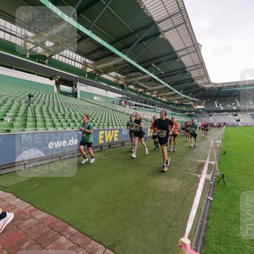 13.09.2026 - 21. swb-Marathon Bremen Michael Burmester http://msf.ph/oto/10326190 13.09.2026 13:30:06 Laufen im Stadion 171, 224, 297, 405, 422, 476, 639, 685, 729, 754, 767, 806, 986, 1114, 1217, 1242, 1270, 1384, 1615, 1633, 1634, 1777, 1810, 1811, 1886, 1983, 2216, 2238, 2242, 2249, 2263, 2326, 2368, 2372, 2436, 2449, 2546, 2615, 2637, 2719, 2738, 2740, 2830, 2862, 2868, 2869, 2871, 2918, 2924, 2991, 2994, 3020, 3053, 3101, 3129, 3227, 3238, 3274, 3286, 3321, 3361, 3563, 3594, 3595, 3605, 3678, 3755, 3758, 3798, 3873, 3876, 3898, 3929, 3953, 3965, 3971, 3987, 4011, 4056 meine-sportfotos.de