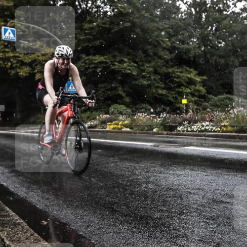 13.09.2026 - Stadtparktriathlon H.Heesch http://msf.ph/oto/10326199 13.09.2026 11:40:47 Radfahren 738, 744, 750, 802 meine-sportfotos.de