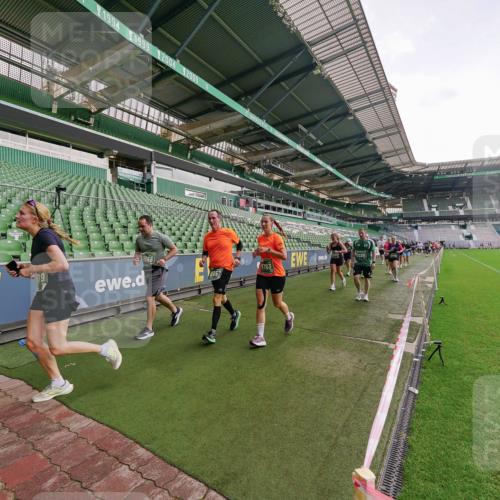 13.09.2026 - 21. swb-Marathon Bremen Michael Burmester http://msf.ph/oto/10326202 13.09.2026 13:30:07 Laufen im Stadion 122, 171, 224, 297, 405, 422, 476, 639, 685, 729, 754, 767, 806, 986, 1114, 1217, 1242, 1270, 1384, 1615, 1633, 1634, 1777, 1810, 1811, 1886, 1983, 2216, 2238, 2242, 2249, 2263, 2326, 2368, 2372, 2436, 2449, 2546, 2615, 2629, 2637, 2719, 2738, 2740, 2830, 2862, 2868, 2869, 2871, 2918, 2924, 2991, 2994, 3020, 3053, 3101, 3129, 3227, 3238, 3274, 3286, 3321, 3361, 3563, 3594, 3595, 3605, 3678, 3755, 3758, 3798, 3873, 3876, 3898, 3929, 3953, 3965, 3971, 3987, 4011, 4056, 357 meine-sportfotos.de
