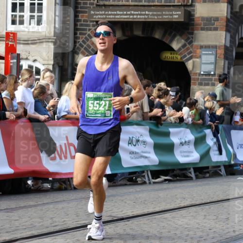 13.09.2026 - 21. swb-Marathon Bremen Strokosch-Dieckow http://msf.ph/oto/10326221 13.09.2026 13:11:53 Ziel 382, 3899, 6059, 7109, 8982, 493, 863, 2444, 2447, 2820, 3336, 3703, 4283, 4698, 5893, 6739, 7621 meine-sportfotos.de