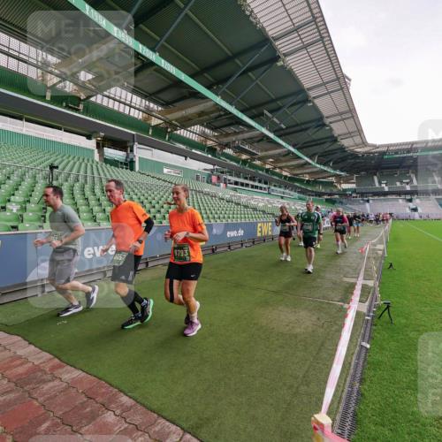 13.09.2026 - 21. swb-Marathon Bremen Michael Burmester http://msf.ph/oto/10326225 13.09.2026 13:30:08 Laufen im Stadion 122, 171, 224, 297, 405, 422, 476, 639, 685, 729, 754, 767, 806, 986, 1114, 1217, 1242, 1270, 1384, 1615, 1633, 1634, 1777, 1810, 1811, 1886, 1983, 2216, 2238, 2242, 2249, 2263, 2326, 2368, 2372, 2436, 2449, 2546, 2615, 2629, 2637, 2719, 2738, 2740, 2830, 2862, 2868, 2869, 2871, 2918, 2924, 2991, 2994, 3020, 3053, 3101, 3129, 3227, 3238, 3274, 3286, 3321, 3361, 3563, 3594, 3595, 3605, 3678, 3755, 3758, 3798, 3873, 3876, 3898, 3929, 3953, 3965, 3971, 3987, 4011, 4056, 357 meine-sportfotos.de