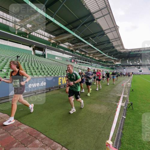 13.09.2026 - 21. swb-Marathon Bremen Michael Burmester http://msf.ph/oto/10326234 13.09.2026 13:30:11 Laufen im Stadion 122, 171, 224, 297, 405, 422, 476, 639, 685, 729, 754, 767, 806, 986, 1114, 1217, 1242, 1270, 1384, 1529, 1615, 1633, 1634, 1777, 1810, 1811, 1886, 1983, 2216, 2238, 2242, 2249, 2263, 2326, 2368, 2372, 2436, 2449, 2546, 2615, 2629, 2637, 2719, 2738, 2740, 2830, 2862, 2868, 2869, 2871, 2918, 2924, 2991, 2994, 3020, 3053, 3101, 3129, 3227, 3238, 3274, 3286, 3321, 3361, 3563, 3594, 3595, 3605, 3678, 3755, 3758, 3798, 3873, 3876, 3898, 3929, 3953, 3965, 3971, 3987, 4011, 4056, 357 meine-sportfotos.de