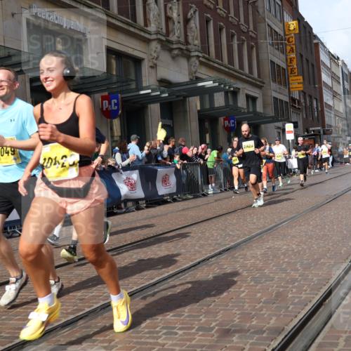 13.09.2026 - 21. swb-Marathon Bremen Strokosch-Dieckow http://msf.ph/oto/10326286 13.09.2026 11:01:02 Ziel 10181, 10560, 10647, 10648, 10678, 10892, 10964, 10965, 11049, 11116, 11260, 11306, 11428, 11459, 11467, 11550, 11551, 11666, 11681, 11682, 11751, 11788, 11796, 11798, 11813, 11816, 11969, 11970, 12047, 12062, 12241, 12245, 12283, 12390, 12391, 10093, 10367, 10368, 10428, 10639, 10753, 10857, 11049, 11055, 11116, 11247, 11343, 11359, 11475, 11540, 11556, 11728, 11797, 11804, 11819, 11850, 11959, 12006, 12085, 12116, 12397, 12428 meine-sportfotos.de