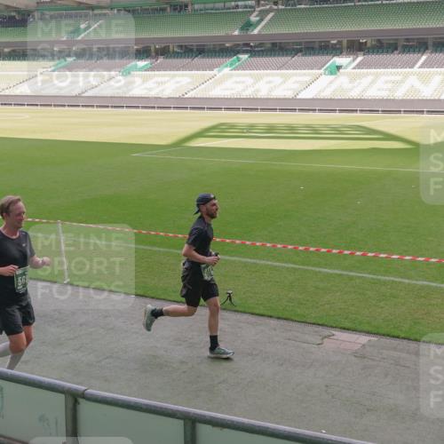 13.09.2026 - 21. swb-Marathon Bremen Michael Burmester http://msf.ph/oto/10326297 13.09.2026 12:55:48 Laufen im Stadion 161, 201, 205, 307, 388, 411, 431, 461, 465, 495, 655, 854, 876, 913, 926, 948, 1053, 1058, 1130, 1197, 1390, 1537, 1599, 1645, 1750, 1972, 2001, 2040, 2122, 2125, 2234, 2251, 2260, 2319, 2383, 2390, 2473, 2474, 2535, 2604, 2733, 2801, 2812, 2870, 2922, 2948, 3012, 3057, 3119, 3134, 3175, 3192, 3202, 3206, 3241, 3246, 3290, 3346, 3348, 3356, 3411, 3508, 3706, 3716, 3836, 4135, 4137, 4171, 4413, 4479, 4733, 5277, 5430, 5530, 5695, 5867, 6106 meine-sportfotos.de