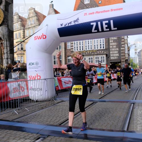 13.09.2026 - 21. swb-Marathon Bremen Tim E. http://msf.ph/oto/10326299 13.09.2026 11:01:22 Ziel 10093, 10428, 10639, 10753, 10892, 10964, 10965, 11049, 11116, 11359, 11428, 11540, 11681, 11682, 11728, 11850, 12085, 12116, 12241, 12283, 12428 meine-sportfotos.de