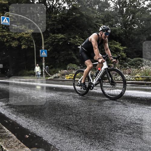 13.09.2026 - Stadtparktriathlon H.Heesch http://msf.ph/oto/10326315 13.09.2026 11:42:08 Radfahren 814, 820, 927 meine-sportfotos.de