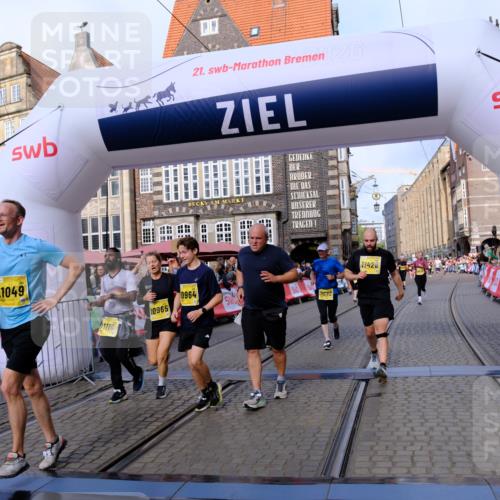 13.09.2026 - 21. swb-Marathon Bremen Tim E. http://msf.ph/oto/10326319 13.09.2026 11:01:24 Ziel 10093, 10428, 10639, 10753, 10892, 10964, 10965, 11049, 11116, 11260, 11306, 11428, 11540, 11681, 11682, 11728, 11751, 11816, 11850, 12085, 12116, 12241, 12245, 12283, 12390, 12391, 12428 meine-sportfotos.de