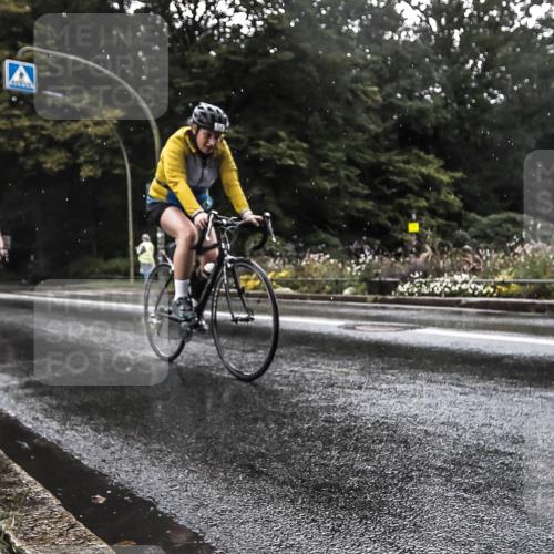 13.09.2026 - Stadtparktriathlon H.Heesch http://msf.ph/oto/10326321 13.09.2026 11:42:13 Radfahren 728, 746, 793, 888 meine-sportfotos.de