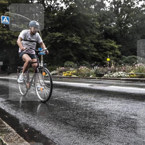 13.09.2026 - Stadtparktriathlon H.Heesch http://msf.ph/oto/10326335 13.09.2026 11:42:19 Radfahren 793, 887 meine-sportfotos.de