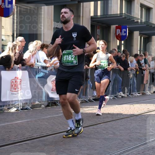13.09.2026 - 21. swb-Marathon Bremen Strokosch-Dieckow http://msf.ph/oto/10326337 13.09.2026 13:20:15 Ziel 201, 232, 334, 541, 769, 876, 1197, 1528, 1646, 2493, 2577, 2953, 3813, 4174, 4351, 4357, 4358, 4482, 5137, 5450, 5493, 5855, 6177, 6495, 6496, 7411, 8141, 8178, 8804, 9047, 9162, 9691, 9721, 9949, 13126, 13222, 205, 431, 495, 511, 655, 1058, 1252, 1390, 1537, 1551, 1750, 1931, 1972, 2122, 2343, 2807, 2885, 2903, 3240, 3685, 3690, 4287, 5340, 5389, 5583, 5813, 5837, 6663, 6901, 7018, 7341, 7404, 7488, 7531, 7664, 9518, 9756, 13192 meine-sportfotos.de