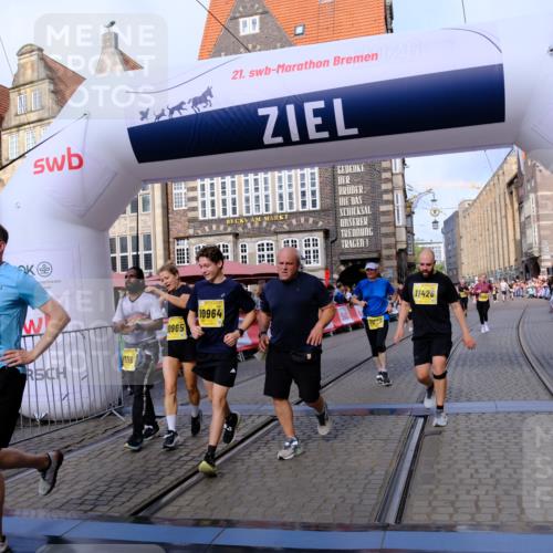 13.09.2026 - 21. swb-Marathon Bremen Tim E. http://msf.ph/oto/10326342 13.09.2026 11:01:24 Ziel 10093, 10428, 10639, 10753, 10892, 10964, 10965, 11049, 11116, 11260, 11306, 11428, 11540, 11681, 11682, 11728, 11751, 11816, 11850, 12085, 12116, 12241, 12245, 12283, 12390, 12391, 12428 meine-sportfotos.de