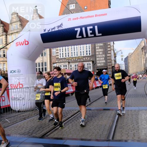 13.09.2026 - 21. swb-Marathon Bremen Tim E. http://msf.ph/oto/10326361 13.09.2026 11:01:24 Ziel 10093, 10428, 10639, 10753, 10892, 10964, 10965, 11049, 11116, 11260, 11306, 11428, 11540, 11681, 11682, 11728, 11751, 11816, 11850, 12085, 12116, 12241, 12245, 12283, 12390, 12391, 12428 meine-sportfotos.de
