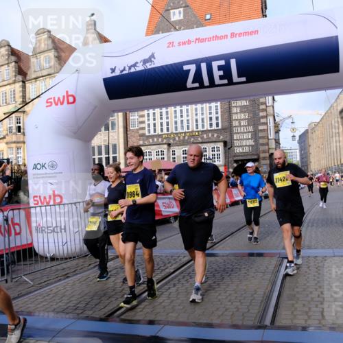 13.09.2026 - 21. swb-Marathon Bremen Tim E. http://msf.ph/oto/10326374 13.09.2026 11:01:25 Ziel 10093, 10428, 10639, 10753, 10892, 10964, 10965, 11049, 11116, 11260, 11306, 11428, 11540, 11681, 11682, 11728, 11751, 11813, 11816, 11850, 12085, 12116, 12241, 12245, 12283, 12390, 12391 meine-sportfotos.de