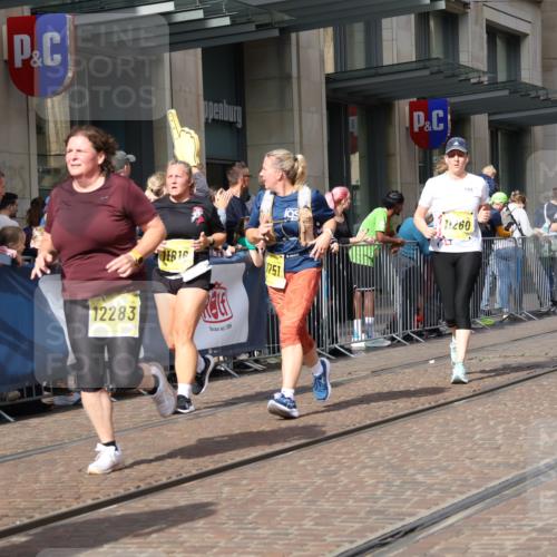 13.09.2026 - 21. swb-Marathon Bremen Strokosch-Dieckow http://msf.ph/oto/10326389 13.09.2026 11:01:04 Ziel 10181, 10560, 10647, 10648, 10678, 10892, 11260, 11306, 11324, 11459, 11467, 11550, 11551, 11666, 11681, 11682, 11751, 11788, 11796, 11798, 11813, 11816, 11969, 11970, 12047, 12062, 12245, 12283, 12390, 12391, 10093, 10367, 10368, 10428, 10639, 10753, 10857, 10964, 10965, 11049, 11055, 11116, 11247, 11343, 11359, 11428, 11475, 11540, 11681, 11682, 11728, 11797, 11804, 11819, 11850, 11959, 12006, 12085, 12116, 12241, 12397, 12428 meine-sportfotos.de
