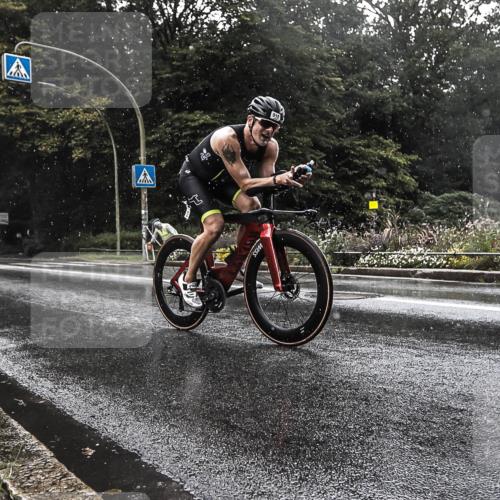 13.09.2026 - Stadtparktriathlon H.Heesch http://msf.ph/oto/10326392 13.09.2026 11:42:43 Radfahren 892, 919 meine-sportfotos.de