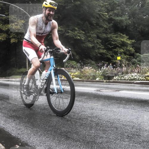 13.09.2026 - Stadtparktriathlon H.Heesch http://msf.ph/oto/10326399 13.09.2026 12:54:27 Radfahren 1087, 1193, 1299 meine-sportfotos.de