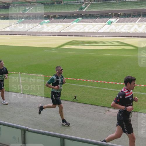 13.09.2026 - 21. swb-Marathon Bremen Michael Burmester http://msf.ph/oto/10326401 13.09.2026 12:55:55 Laufen im Stadion 201, 205, 307, 388, 411, 431, 465, 495, 655, 854, 876, 913, 926, 948, 1053, 1058, 1130, 1197, 1390, 1537, 1599, 1645, 1750, 1972, 2001, 2040, 2122, 2125, 2234, 2251, 2260, 2319, 2383, 2390, 2473, 2474, 2535, 2604, 2733, 2801, 2812, 2870, 2922, 2948, 3012, 3057, 3119, 3134, 3175, 3192, 3202, 3206, 3241, 3246, 3290, 3346, 3348, 3356, 3411, 3508, 3706, 3716, 3836, 4135, 4137, 4171, 4413, 4479, 4733, 5277, 5430, 5530, 5695, 5867, 6106 meine-sportfotos.de