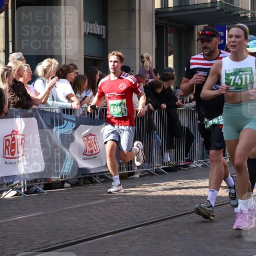 13.09.2026 - 21. swb-Marathon Bremen Strokosch-Dieckow http://msf.ph/oto/10326408 13.09.2026 13:20:18 Ziel 201, 232, 334, 541, 769, 876, 1197, 1528, 1646, 2493, 2953, 3813, 3866, 4174, 4351, 4357, 4358, 4482, 5137, 5213, 5493, 5855, 5954, 6177, 6495, 6496, 7411, 7517, 8005, 8141, 8804, 9162, 9691, 9721, 9949, 13126, 13222, 205, 232, 431, 511, 655, 1058, 1252, 1390, 1537, 1750, 1931, 2122, 2343, 2577, 2807, 2885, 2903, 3685, 3690, 4287, 4351, 5340, 5389, 5450, 5583, 5813, 5837, 6663, 6901, 7018, 7341, 7531, 7664, 8178, 9047, 9518, 9756 meine-sportfotos.de