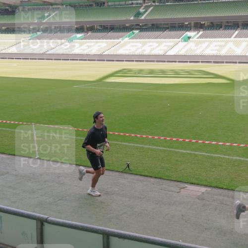 13.09.2026 - 21. swb-Marathon Bremen Michael Burmester http://msf.ph/oto/10326415 13.09.2026 12:55:56 Laufen im Stadion 201, 205, 307, 388, 411, 431, 465, 495, 655, 854, 876, 913, 926, 948, 1053, 1058, 1130, 1197, 1390, 1537, 1599, 1645, 1750, 1972, 2001, 2040, 2122, 2125, 2234, 2251, 2260, 2319, 2383, 2390, 2473, 2474, 2535, 2604, 2733, 2801, 2812, 2870, 2922, 2948, 3012, 3057, 3119, 3134, 3175, 3192, 3202, 3206, 3241, 3246, 3290, 3346, 3348, 3356, 3411, 3508, 3706, 3716, 3836, 4135, 4137, 4171, 4413, 4479, 4733, 5277, 5430, 5530, 5695, 5867, 6106 meine-sportfotos.de