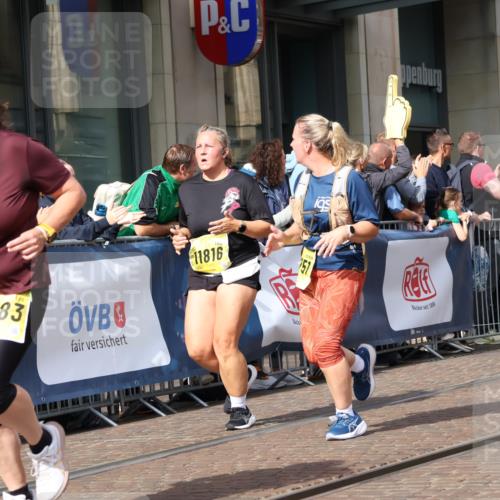 13.09.2026 - 21. swb-Marathon Bremen Strokosch-Dieckow http://msf.ph/oto/10326427 13.09.2026 11:01:05 Ziel 10181, 10251, 10560, 10647, 10648, 10678, 10892, 11260, 11306, 11324, 11459, 11467, 11550, 11551, 11666, 11751, 11788, 11796, 11798, 11813, 11816, 11969, 11970, 12047, 12062, 12245, 12283, 12390, 12391, 10093, 10367, 10368, 10428, 10639, 10753, 10857, 10964, 10965, 11049, 11055, 11116, 11247, 11359, 11428, 11540, 11681, 11682, 11728, 11797, 11804, 11819, 11850, 11959, 12006, 12085, 12116, 12241, 12397, 12428 meine-sportfotos.de