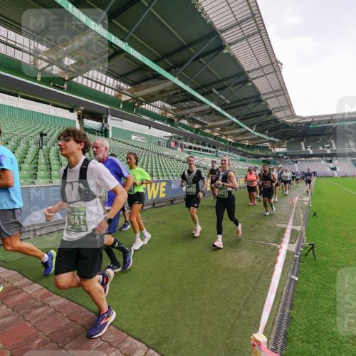 13.09.2026 - 21. swb-Marathon Bremen Michael Burmester http://msf.ph/oto/10326440 13.09.2026 13:30:32 Laufen im Stadion 122, 171, 224, 295, 297, 405, 422, 476, 639, 754, 767, 806, 840, 1114, 1217, 1242, 1270, 1314, 1529, 1615, 1633, 1634, 1775, 1810, 1811, 1886, 1983, 2216, 2238, 2242, 2249, 2263, 2326, 2368, 2372, 2436, 2449, 2546, 2615, 2629, 2637, 2643, 2677, 2719, 2738, 2740, 2830, 2869, 2871, 2877, 2918, 2952, 2994, 3020, 3053, 3094, 3101, 3129, 3227, 3274, 3286, 3361, 3401, 3563, 3605, 3723, 3758, 3873, 3876, 3898, 3918, 3929, 3965, 3971, 4011, 4056, 357 meine-sportfotos.de