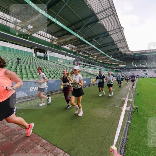 13.09.2026 - 21. swb-Marathon Bremen Michael Burmester http://msf.ph/oto/10326476 13.09.2026 13:30:36 Laufen im Stadion 122, 171, 224, 295, 297, 405, 476, 639, 754, 767, 806, 840, 1114, 1217, 1242, 1270, 1314, 1329, 1529, 1633, 1634, 1775, 1810, 1811, 1886, 1983, 2216, 2238, 2242, 2249, 2263, 2368, 2372, 2436, 2449, 2546, 2615, 2629, 2637, 2643, 2677, 2719, 2738, 2740, 2830, 2869, 2871, 2877, 2918, 2952, 2994, 3038, 3053, 3094, 3101, 3129, 3227, 3286, 3401, 3426, 3563, 3605, 3723, 3758, 3873, 3876, 3898, 3918, 3929, 3965, 3971, 4011, 4056, 357 meine-sportfotos.de