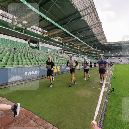 13.09.2026 - 21. swb-Marathon Bremen Michael Burmester http://msf.ph/oto/10326519 13.09.2026 13:30:41 Laufen im Stadion 122, 171, 224, 295, 297, 405, 487, 639, 754, 767, 806, 840, 965, 1114, 1217, 1242, 1270, 1314, 1329, 1529, 1633, 1634, 1775, 1810, 1811, 1886, 1983, 2216, 2238, 2242, 2249, 2263, 2368, 2372, 2436, 2449, 2546, 2615, 2629, 2637, 2643, 2677, 2719, 2738, 2740, 2830, 2869, 2871, 2877, 2918, 2952, 2994, 3038, 3053, 3094, 3101, 3129, 3227, 3286, 3401, 3426, 3563, 3605, 3723, 3758, 3873, 3876, 3898, 3918, 3929, 4011, 4056, 357 meine-sportfotos.de