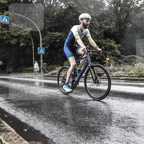 13.09.2026 - Stadtparktriathlon H.Heesch http://msf.ph/oto/10326526 13.09.2026 11:44:09 Radfahren 718, 762, 823, 832, 849, 861, 886 meine-sportfotos.de