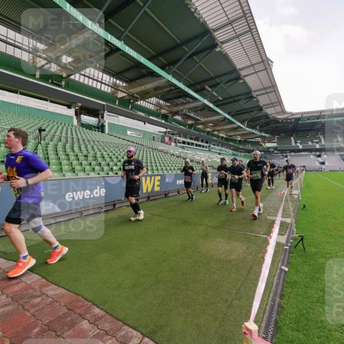 13.09.2026 - 21. swb-Marathon Bremen Michael Burmester http://msf.ph/oto/10326547 13.09.2026 13:30:46 Laufen im Stadion 122, 171, 224, 295, 297, 405, 487, 639, 767, 806, 840, 965, 1114, 1217, 1242, 1270, 1314, 1329, 1529, 1633, 1634, 1775, 1810, 1811, 1886, 1983, 2216, 2238, 2242, 2249, 2263, 2368, 2372, 2436, 2449, 2546, 2615, 2629, 2637, 2643, 2677, 2719, 2726, 2738, 2740, 2830, 2869, 2871, 2877, 2918, 2952, 2994, 3038, 3053, 3094, 3101, 3129, 3227, 3286, 3401, 3426, 3563, 3605, 3723, 3758, 3873, 3876, 3898, 3918, 3929, 4056, 357 meine-sportfotos.de